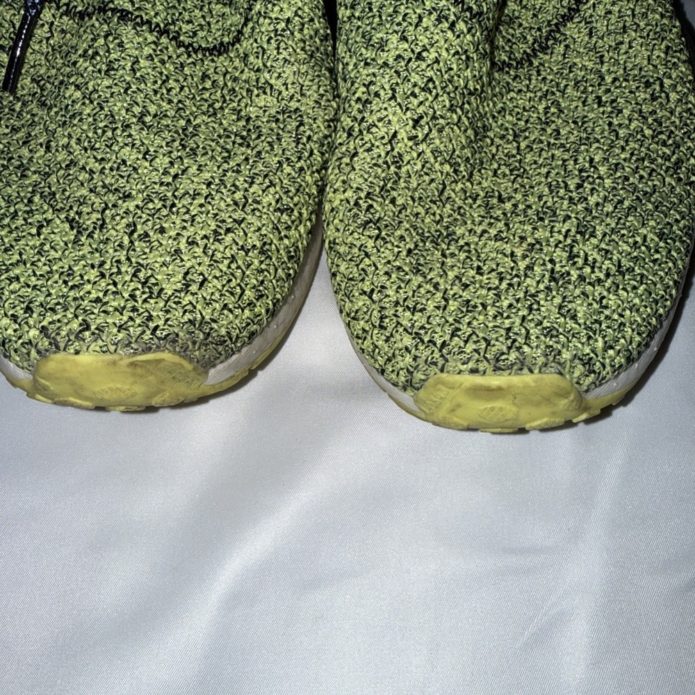 Adidas Boost Green Black SHW675001 Mens Size 10 US Without Box - Picture 3 of 10